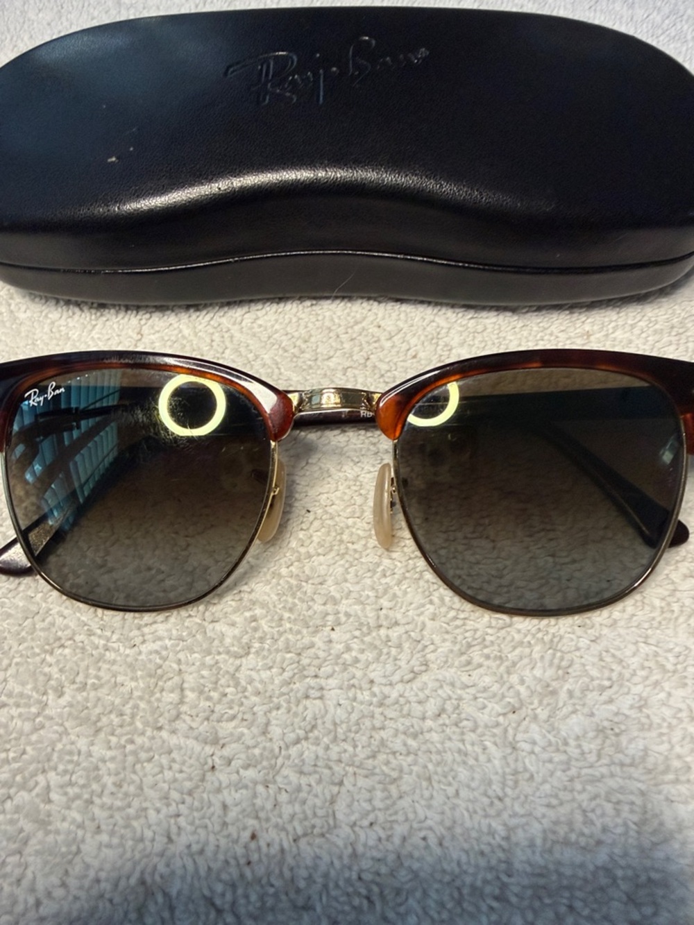 Ray-Ban Clubmaster Sunglasses in Tortoise and Gold with Gradient Green Lenses - Picture 2 of 10